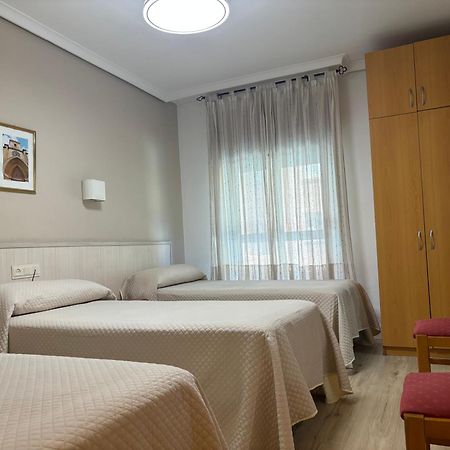 Hostal Atienzar Albacete Luaran gambar