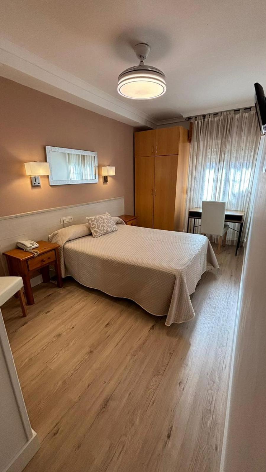 Hostal Atienzar Albacete Luaran gambar