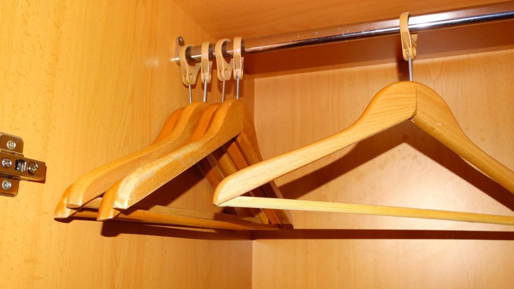 Hostal Atienzar Albacete Luaran gambar