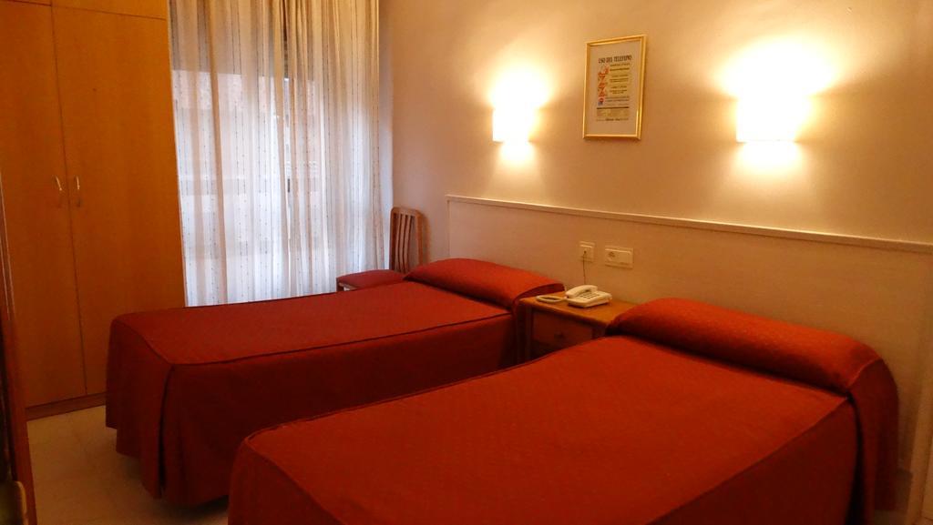 Hostal Atienzar Albacete Luaran gambar