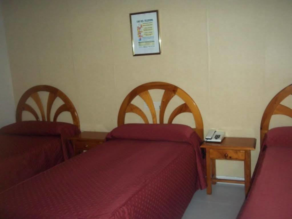 Hostal Atienzar Albacete Luaran gambar