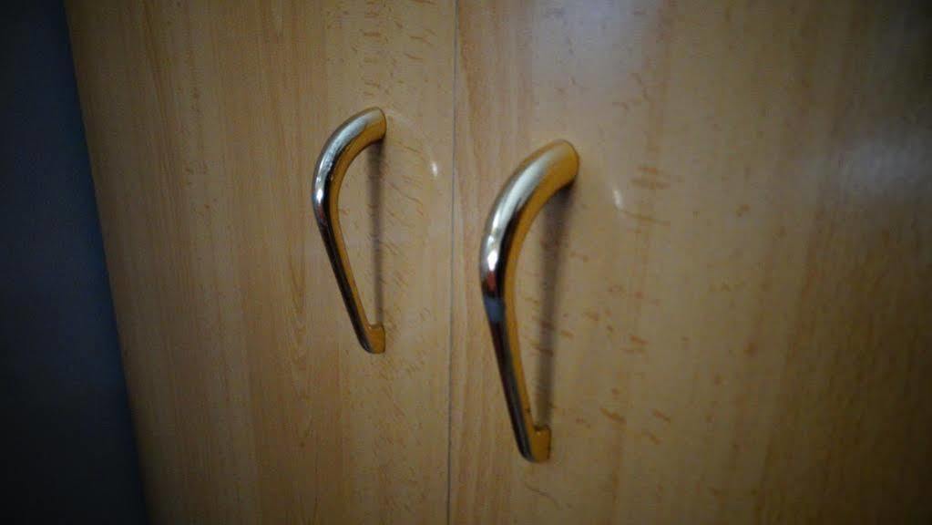 Hostal Atienzar Albacete Luaran gambar